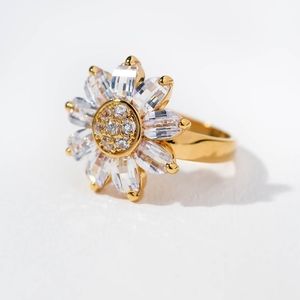 New Vanessa Mooney THE KELLY FLOWER RING